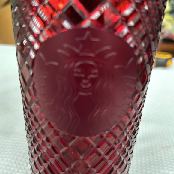 Starbucks, Christmas Red Jeweled, 2021 Collectible 24 Oz. Travel Cup with strew - Picture 2 of 4